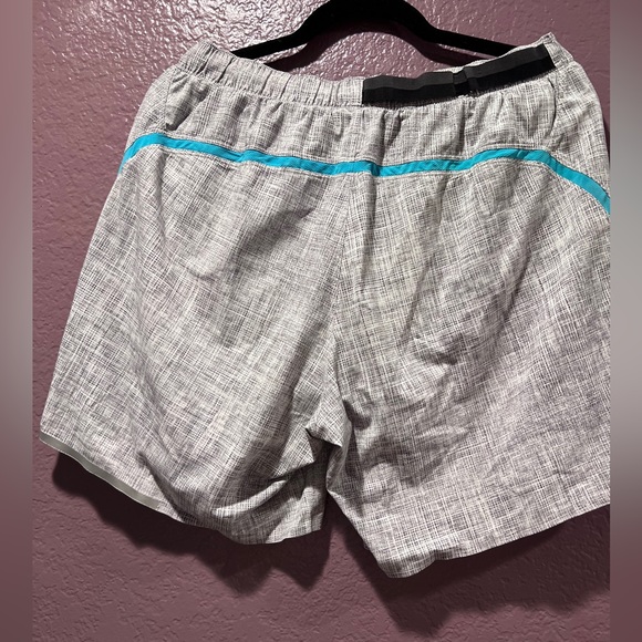 Men’s Lululemon Shorts - Picture 2 of 3